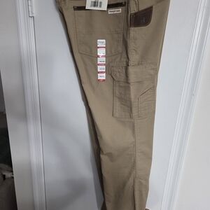 Wrangler Men's Khaki Cargo Pants